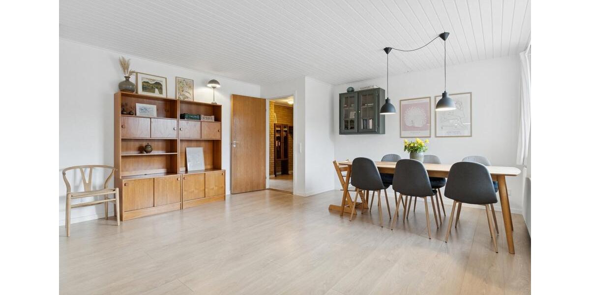 Einfamilienhaus Flensburg Altstadt - 7 Zimmer, 234 m&sup2;, 335.000&euro; | Angebot:25873897