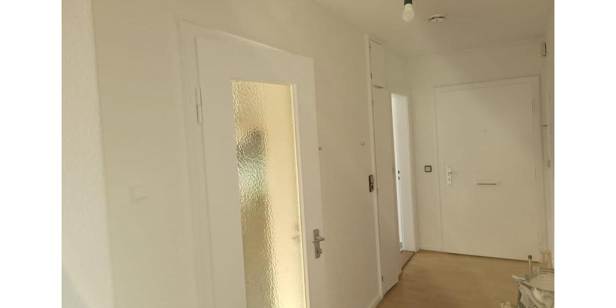 Etagenwohnung Flensburg - 3 Zimmer, 64 m&sup2;, 576&euro; | Angebot:25852146