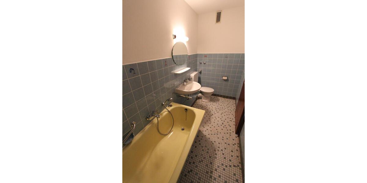 Etagenwohnung Flensburg Fruerlund - 2 Zimmer, 67 m&sup2;, 140.000&euro; | Angebot:26327086