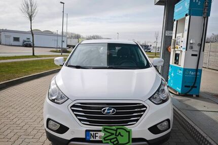 Hyundai ix35 94.000 km 5.400 &euro; Leck 25917