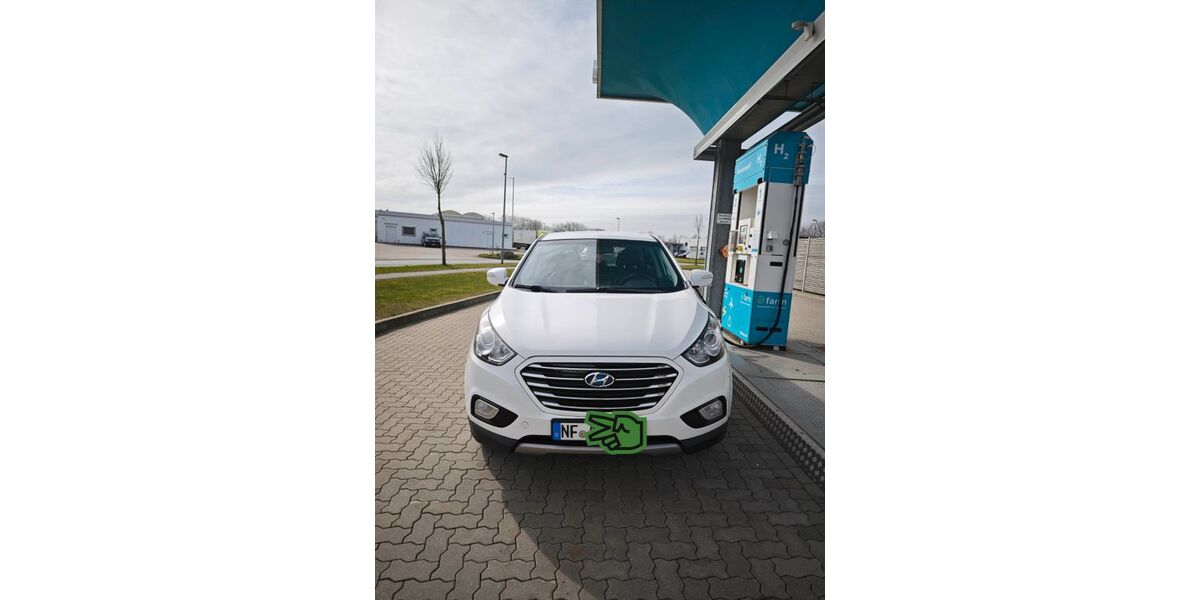 Hyundai ix35 94.000 km 5.400 &euro; Leck 25917