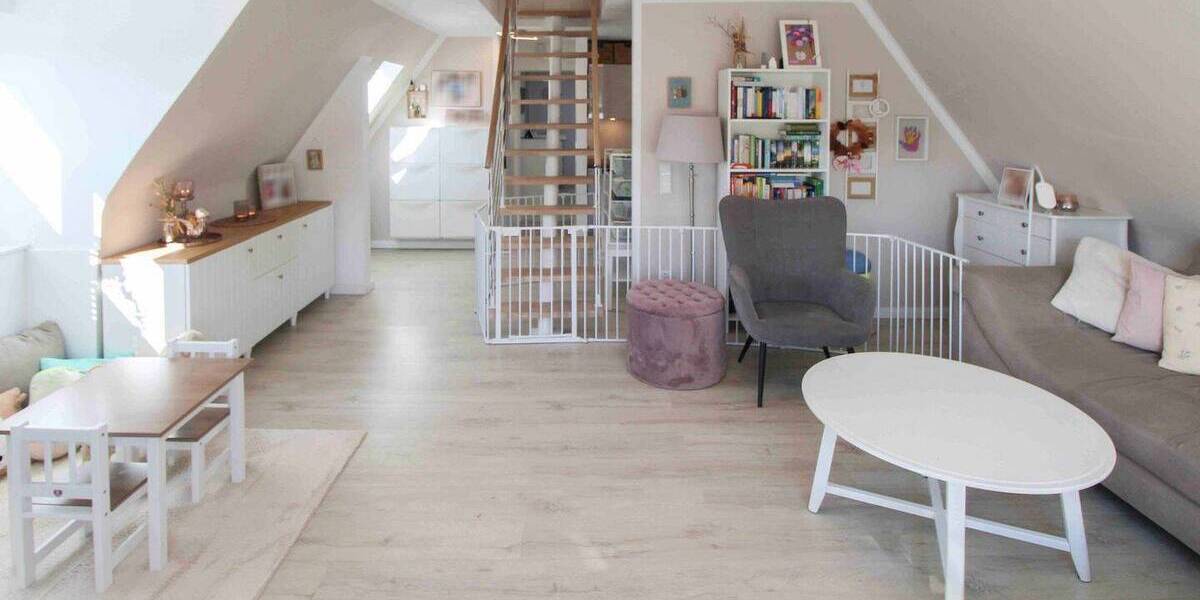 Einfamilienhaus Flensburg Engelsby - 8 Zimmer, 150 m&sup2;, 559.000&euro; | Angebot:26028349