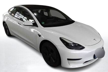 Tesla Model 3 76.275 km 29.300 &euro; Enge-Sande 25917