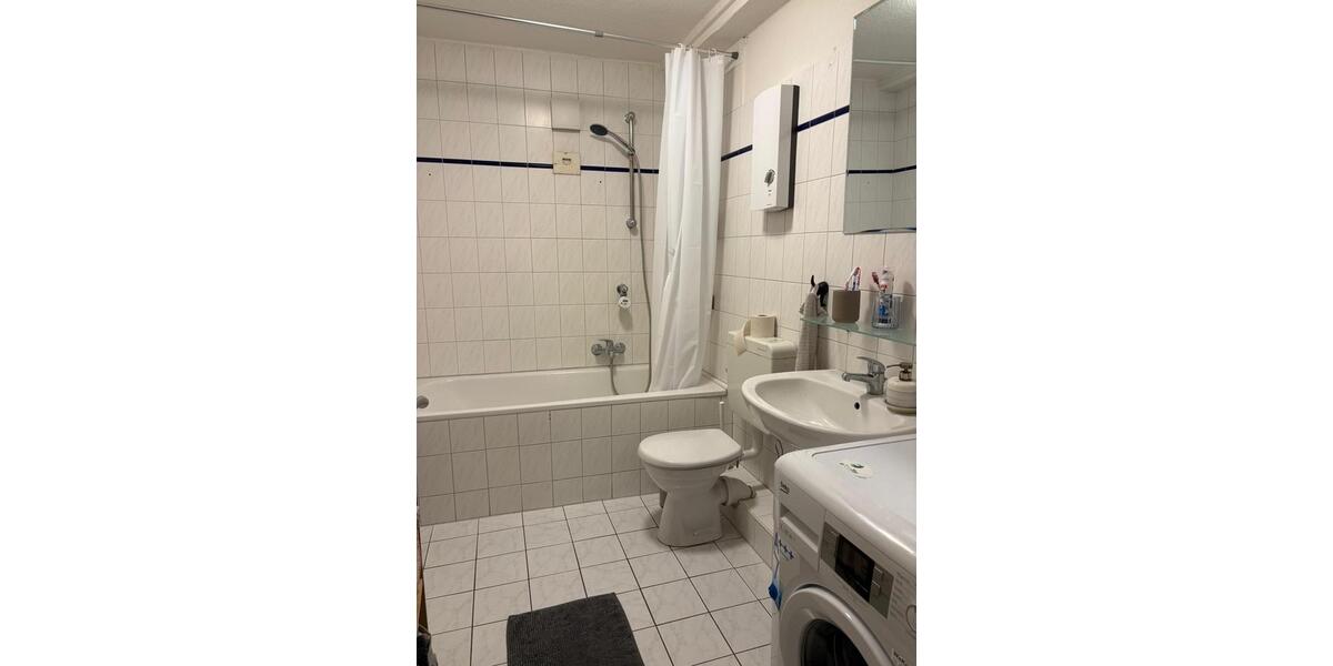 Etagenwohnung Flensburg - 1 Zimmer, 8 m&sup2;, 293&euro; | Angebot:25296265