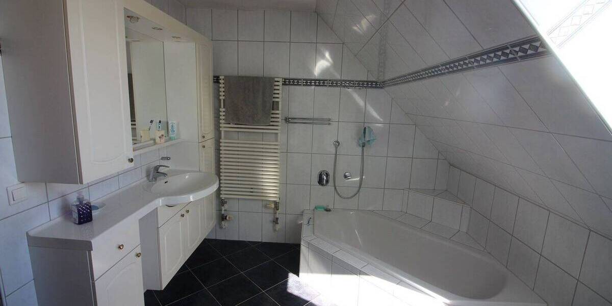 Doppelhaushälfte Wees Oxbüll - 6 Zimmer, 160 m&sup2;, 379.000&euro; | Angebot:26827031