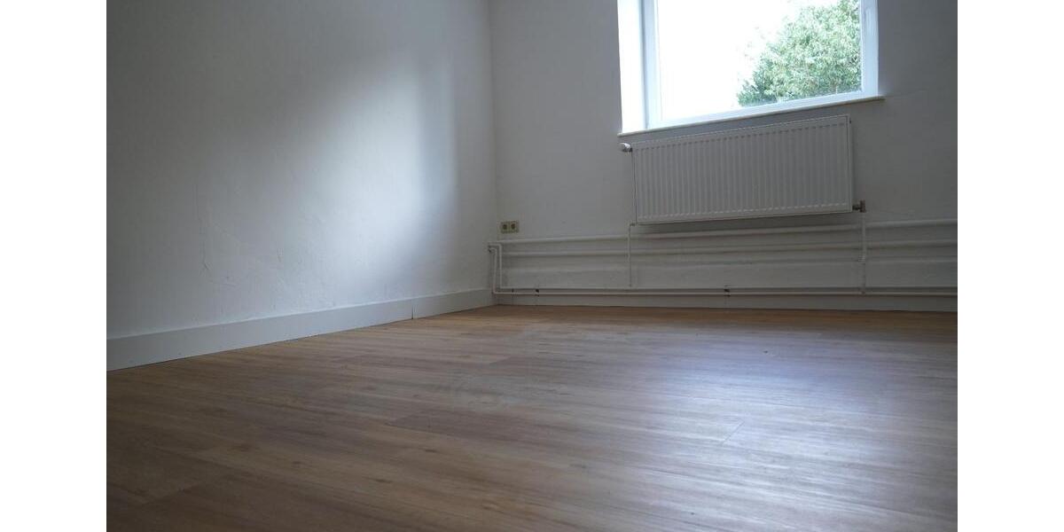 Etagenwohnung Flensburg Altstadt - 3 Zimmer, 81 m&sup2;, 680&euro; | Angebot:25940786
