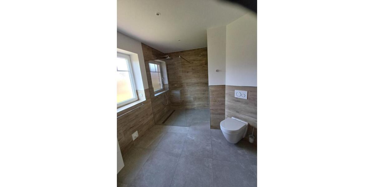 Erdgeschoßwohnung Ladelund - 4 Zimmer, 140 m&sup2;, 980&euro; | Angebot:25855397