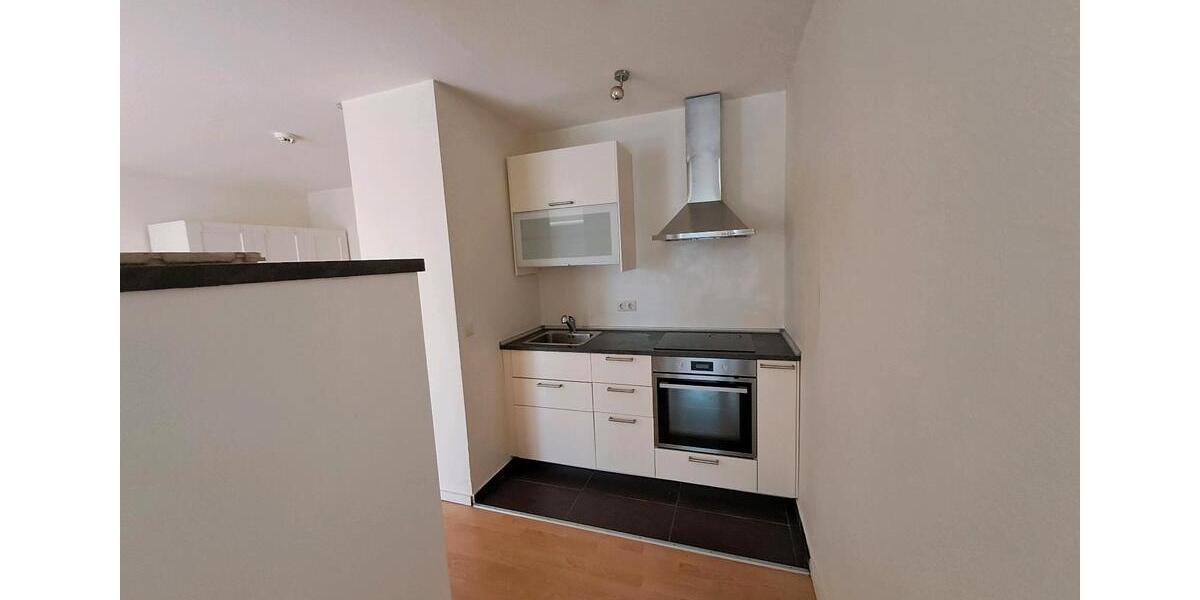 Hochparterre Flensburg - 1 Zimmer, 37 m&sup2;, 105.000&euro; | Angebot:27082002
