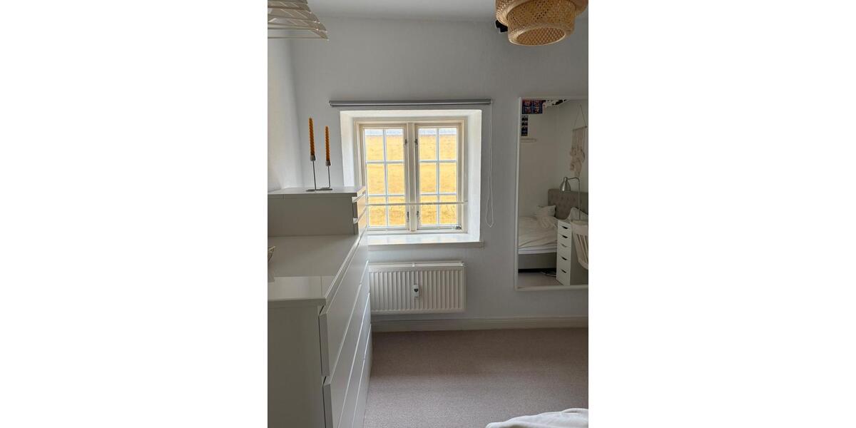 Etagenwohnung Flensburg - 1 Zimmer, 8 m&sup2;, 293&euro; | Angebot:25296265