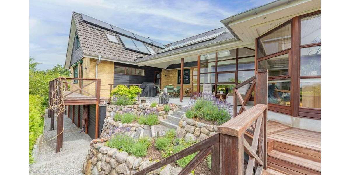 Einfamilienhaus Glücksburg - 8 Zimmer, 349 m&sup2;, 1.140.000&euro; | Angebot:24740079