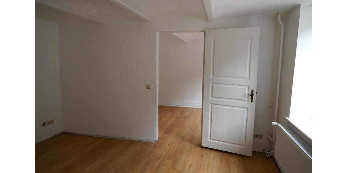 Etagenwohnung Flensburg Altstadt - 3 Zimmer, 81 m&sup2;, 680&euro; | Angebot:25940786