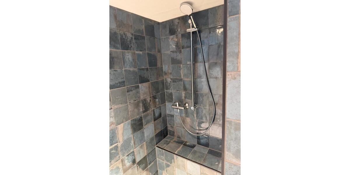 Etagenwohnung Flensburg - 6 Zimmer, 140 m&sup2;, 1.300&euro; | Angebot:25545442