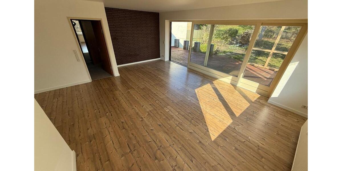 Maisonettenwohnung Flensburg - 5 Zimmer, 136 m&sup2;, 1.210&euro; | Angebot:26478583