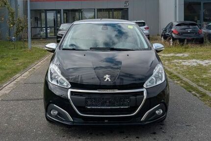 Peugeot 208 172.059 km 5.900 &euro; schafflund 24980