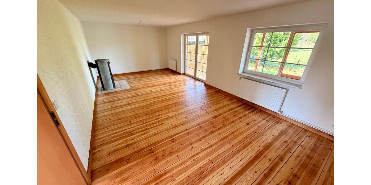 Einfamilienhaus Gelting - 7 Zimmer, 200 m&sup2;, 1.950&euro; | Angebot:26626110