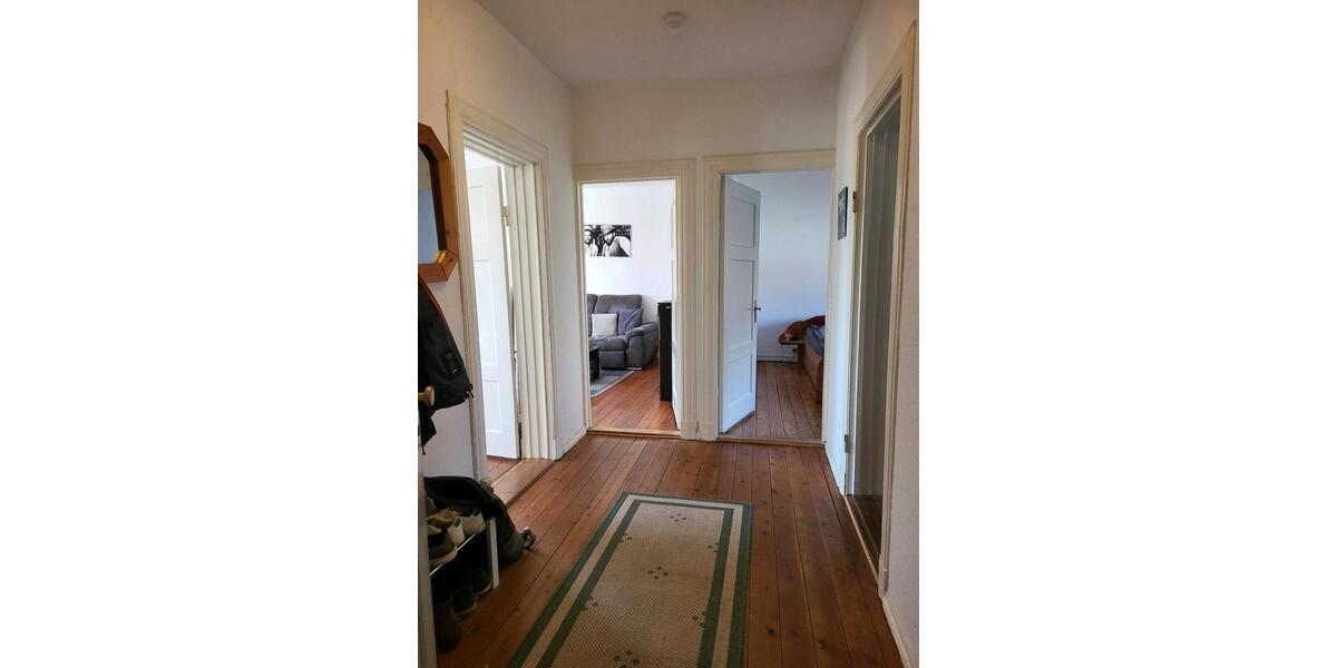 Dachgeschoßwohnung Flensburg - 3 Zimmer, 64 m&sup2;, 640&euro; | Angebot:25810800