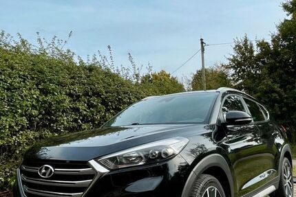 Hyundai TUCSON 103.500 km 15.500 &euro; Mittelangeln 24986