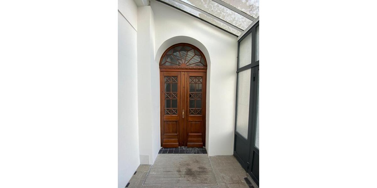 Etagenwohnung Flensburg - 3 Zimmer, 174 m&sup2;, 1.350&euro; | Angebot:16562366