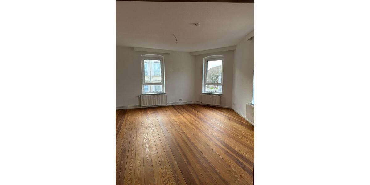 Etagenwohnung Flensburg Altstadt - 3 Zimmer, 91 m&sup2;, 780&euro; | Angebot:25483117