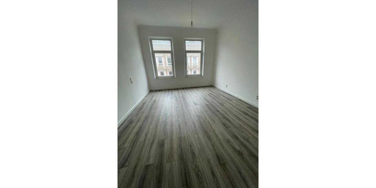 Etagenwohnung Flensburg - 5 Zimmer, 153 m&sup2;, 1.400&euro; | Angebot:25974749