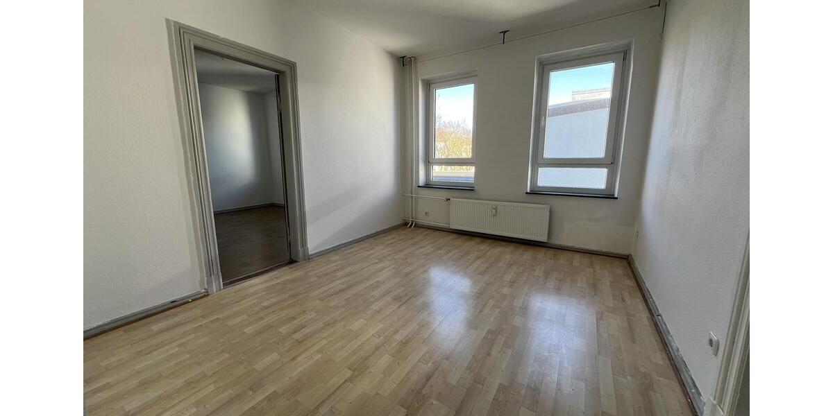 Etagenwohnung Flensburg - 3 Zimmer, 73 m&sup2;, 700&euro; | Angebot:25447576