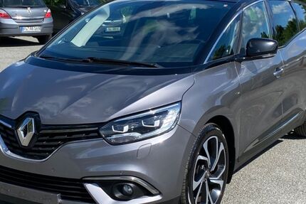 Renault Scenic 198.000 km 8.990 &euro; Bilschau 24988
