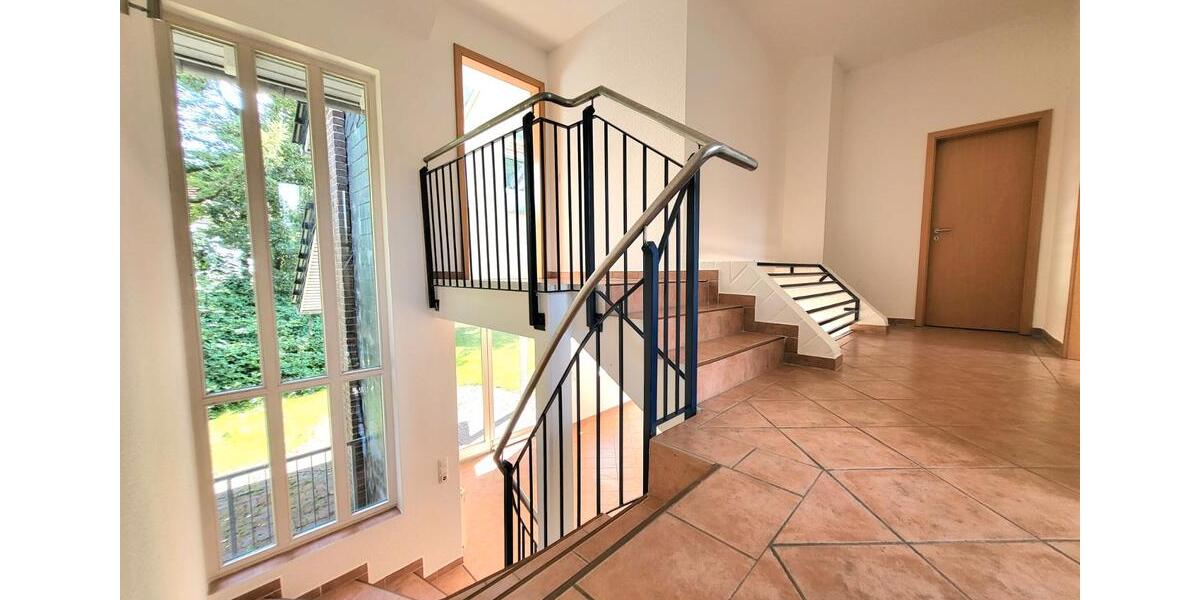 Einfamilienhaus Neuberend - 10 Zimmer, 262 m&sup2;, 750.000&euro; | Angebot:26180462