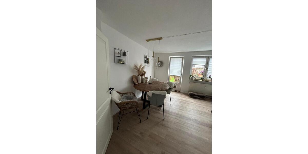 Erdgeschoßwohnung Flensburg Falkenberg - 3 Zimmer, 72 m&sup2;, 1.200&euro; | Angebot:25559104