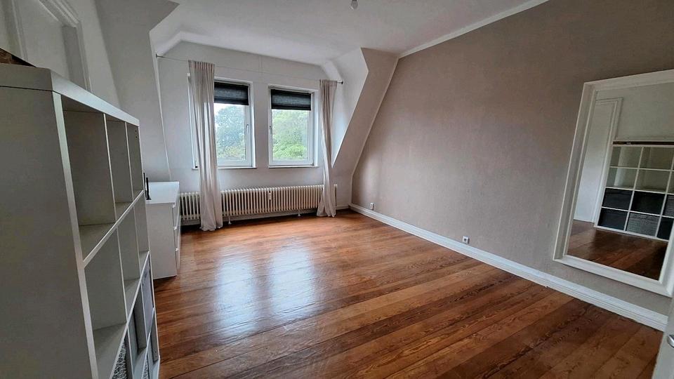 Dachgeschoßwohnung Flensburg Falkenberg - 3 Zimmer, 77 m&sup2;, 770&euro; | Angebot:26656596