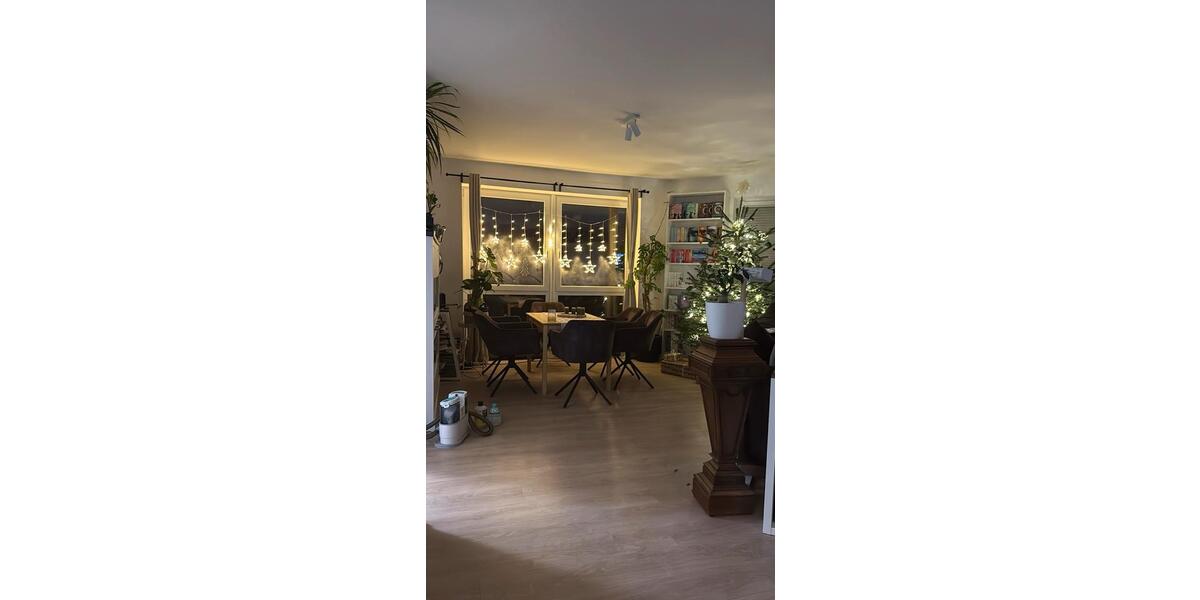 Etagenwohnung Flensburg Altstadt - 2.5 Zimmer, 80 m&sup2;, 1.050&euro; | Angebot:26652154