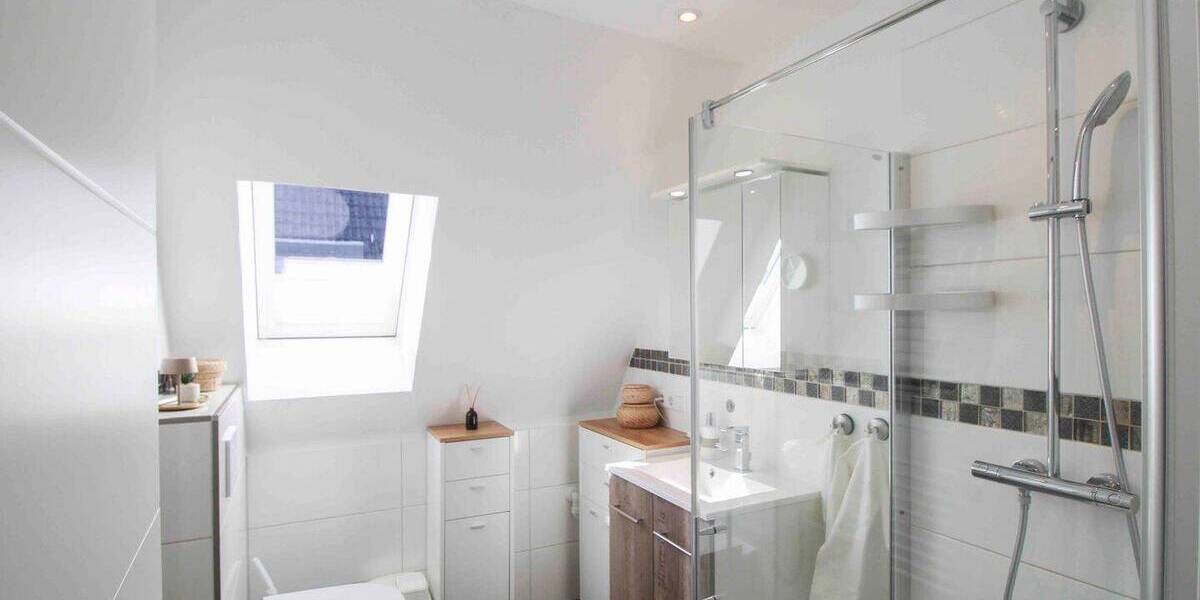 Einfamilienhaus Flensburg Engelsby - 8 Zimmer, 150 m&sup2;, 559.000&euro; | Angebot:26028349