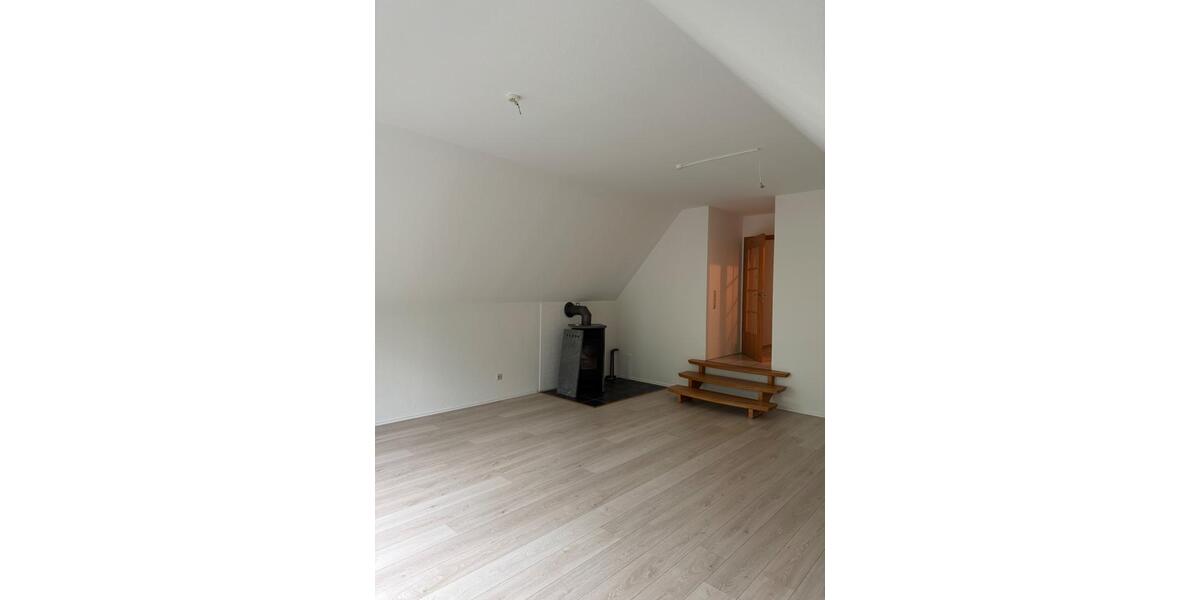 Etagenwohnung Handewitt Jarplund - 4 Zimmer, 100 m&sup2;, 1.000&euro; | Angebot:26539045