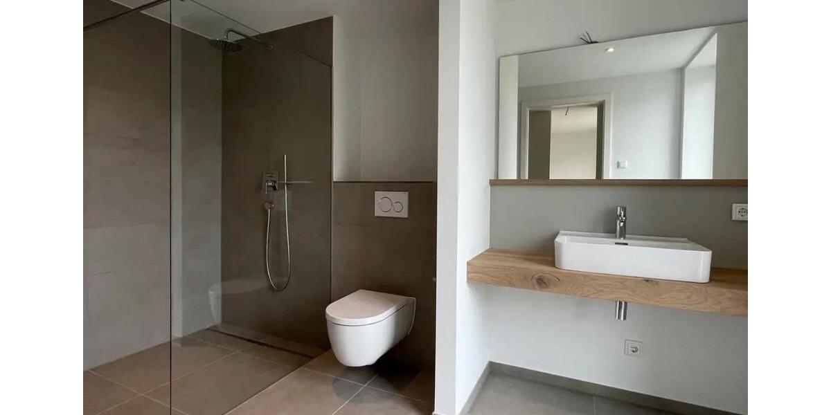 Etagenwohnung Flensburg Falkenberg - 3 Zimmer, 111 m&sup2;, 1.900&euro; | Angebot:25517248