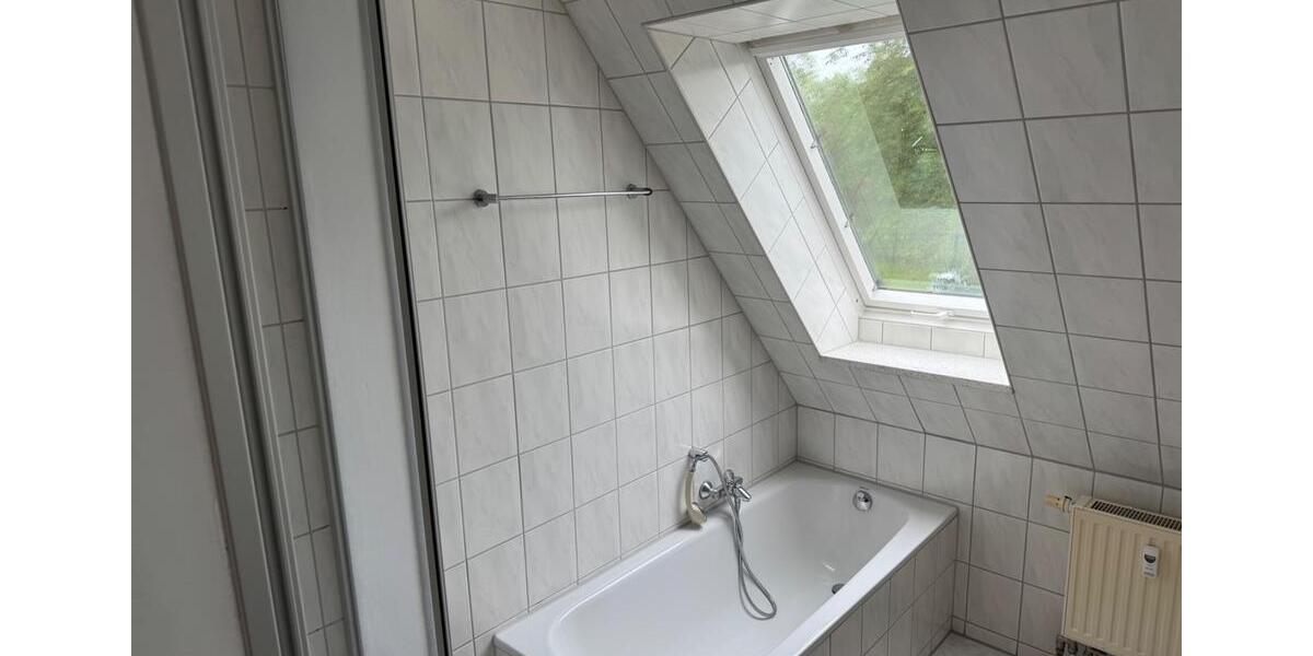 Etagenwohnung Handewitt Jarplund - 4 Zimmer, 100 m&sup2;, 1.000&euro; | Angebot:26539045