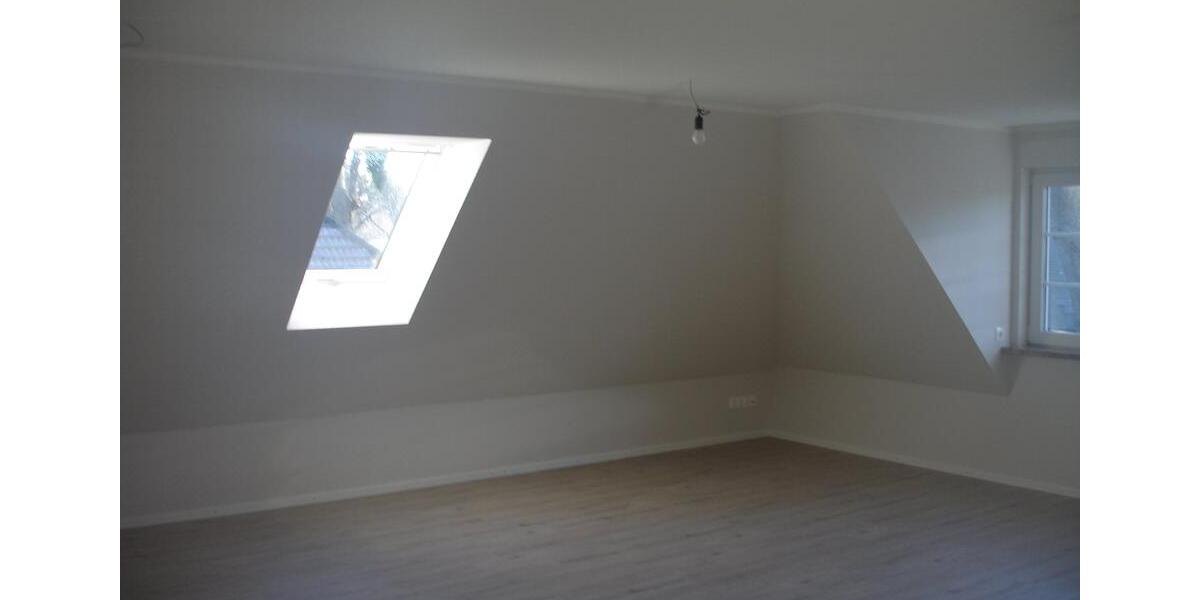 Dachgeschoßwohnung Mittelangeln - 2 Zimmer, 63 m&sup2;, 690&euro; | Angebot:25841537