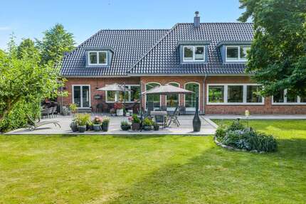 Haus Flensburg Fruerlund - 10 Zimmer, 333 m&sup2;, 1.995.000&euro; | Angebot:26677902