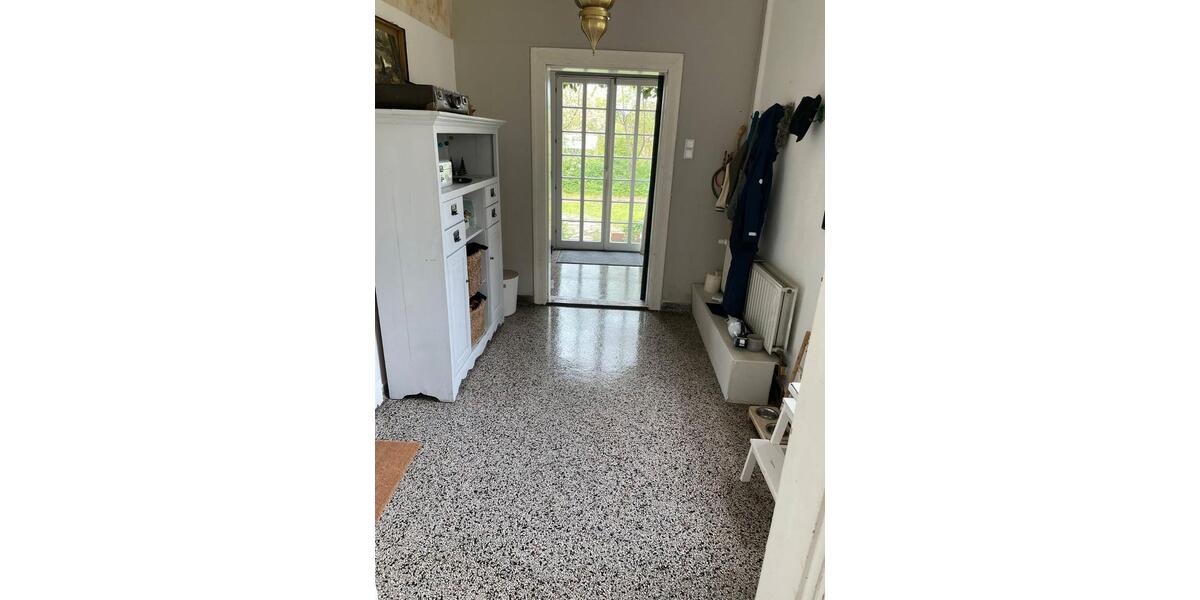 Etagenwohnung Großenwiehe - 4 Zimmer, 175 m&sup2;, 1.300&euro; | Angebot:26637401