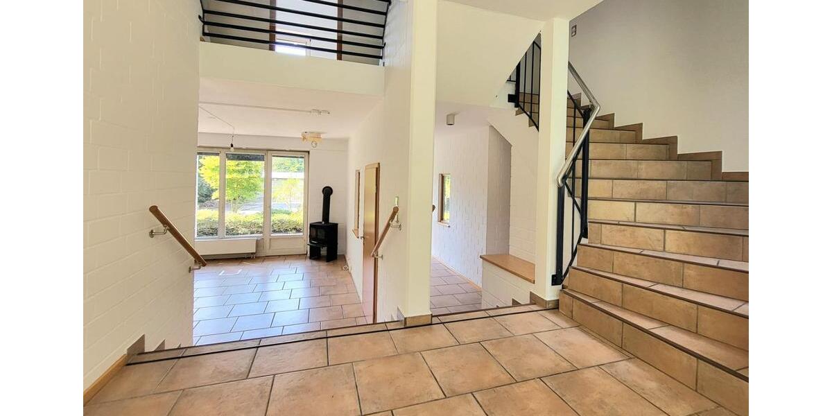 Einfamilienhaus Neuberend - 10 Zimmer, 262 m&sup2;, 750.000&euro; | Angebot:26180462