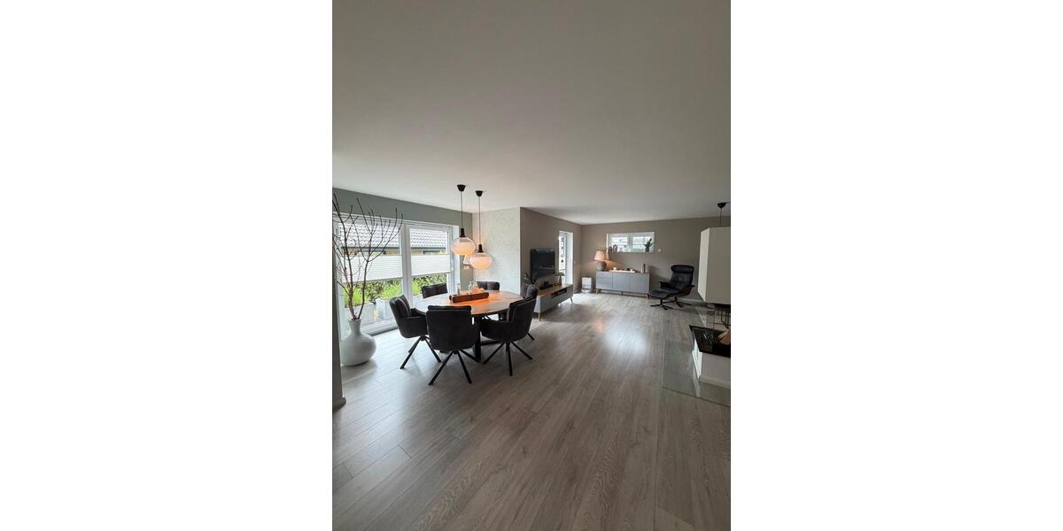 Einfamilienhaus Harrislee - 7 Zimmer, 204 m&sup2;, 949.000&euro; | Angebot:26796193
