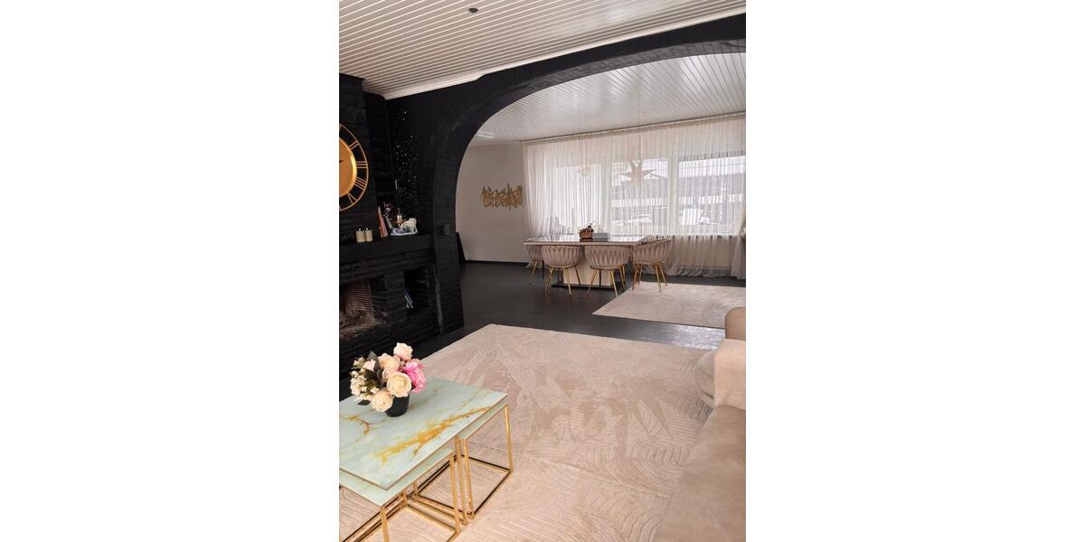 Einfamilienhaus Harrislee - 8 Zimmer, 300 m&sup2;, 850.000&euro; | Angebot:25355035