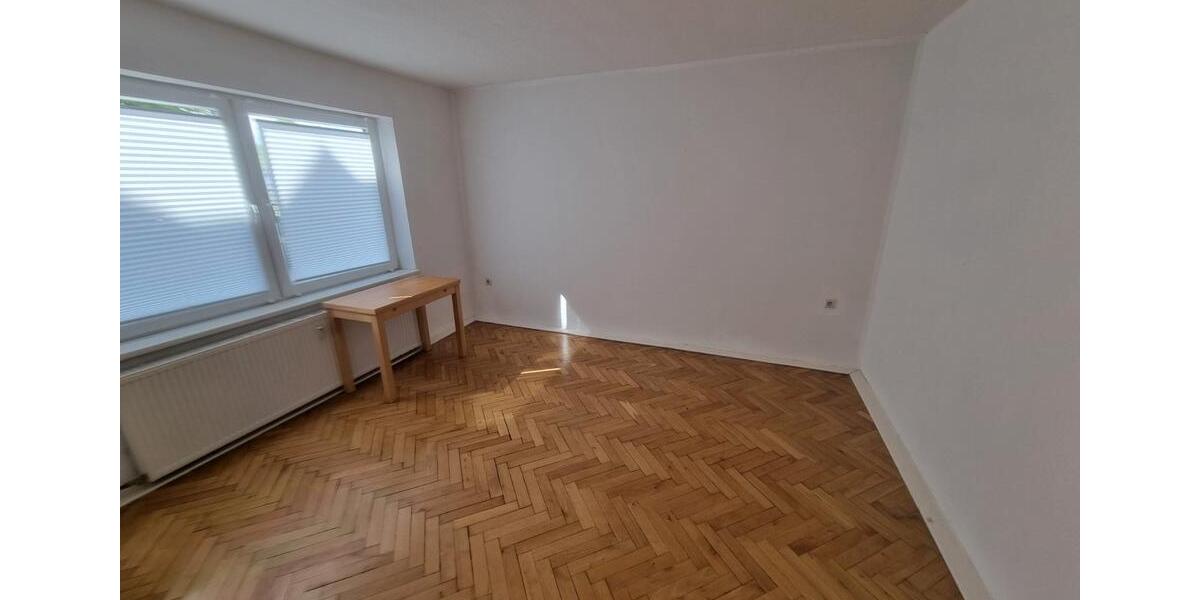 Etagenwohnung Flensburg - 3 Zimmer, 72 m&sup2;, 720&euro; | Angebot:26650205