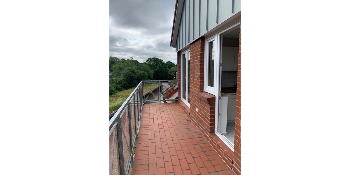 Dachgeschoßwohnung Harrislee - 4 Zimmer, 98 m&sup2;, 305.000&euro; | Angebot:27122936