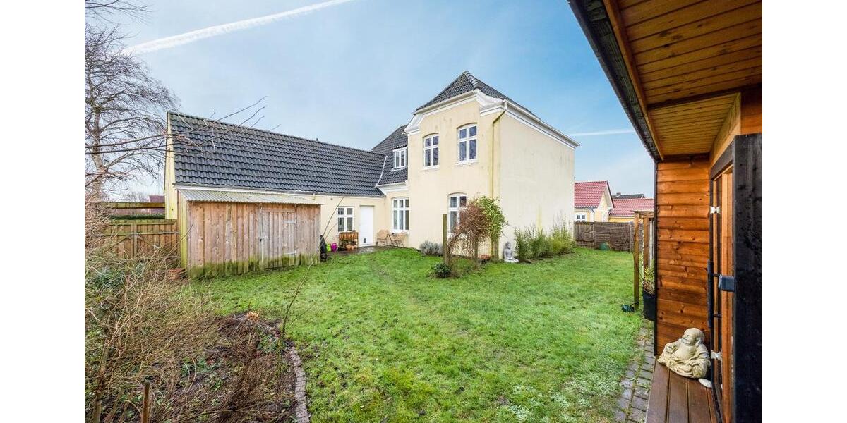 Einfamilienhaus Flensburg Altstadt - 8 Zimmer, 211 m&sup2;, 227.000&euro; | Angebot:26224395