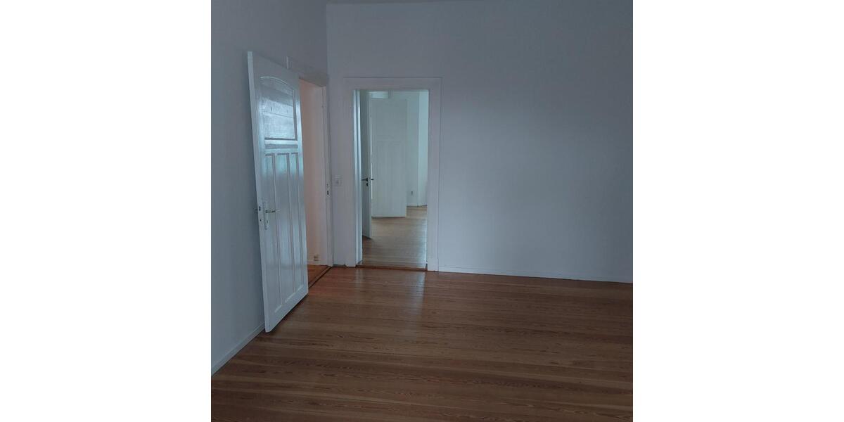 Etagenwohnung Flensburg Fruerlund - 4 Zimmer, 101 m&sup2;, 899&euro; | Angebot:23750426