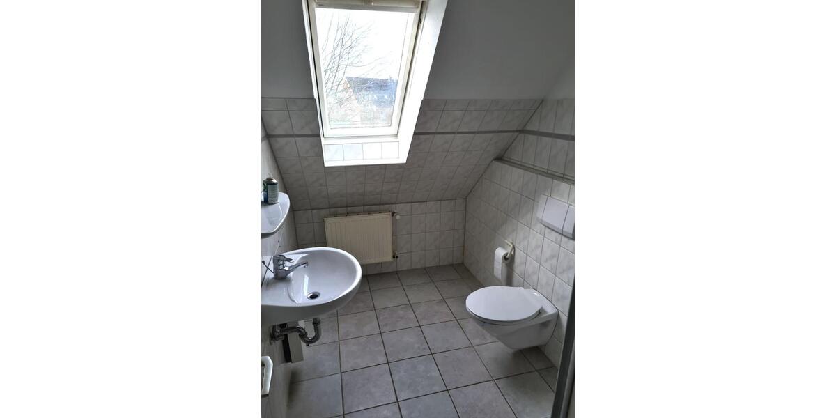 Dachgeschoßwohnung Schaalby - 2 Zimmer, 44 m&sup2;, 490&euro; | Angebot:26007949