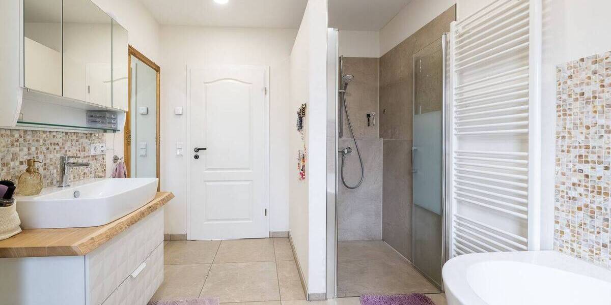 Einfamilienhaus Achtrup - 7 Zimmer, 184 m&sup2;, 449.900&euro; | Angebot:25929510