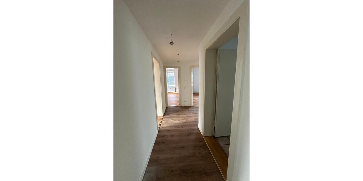 Etagenwohnung Flensburg Altstadt - 3 Zimmer, 91 m&sup2;, 780&euro; | Angebot:25483117