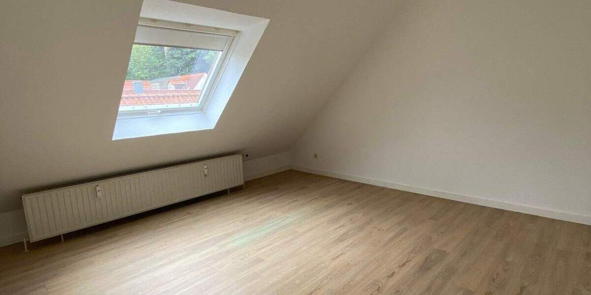 Etagenwohnung Flensburg Altstadt - 2 Zimmer, 82 m&sup2;, 535&euro; | Angebot:25702346