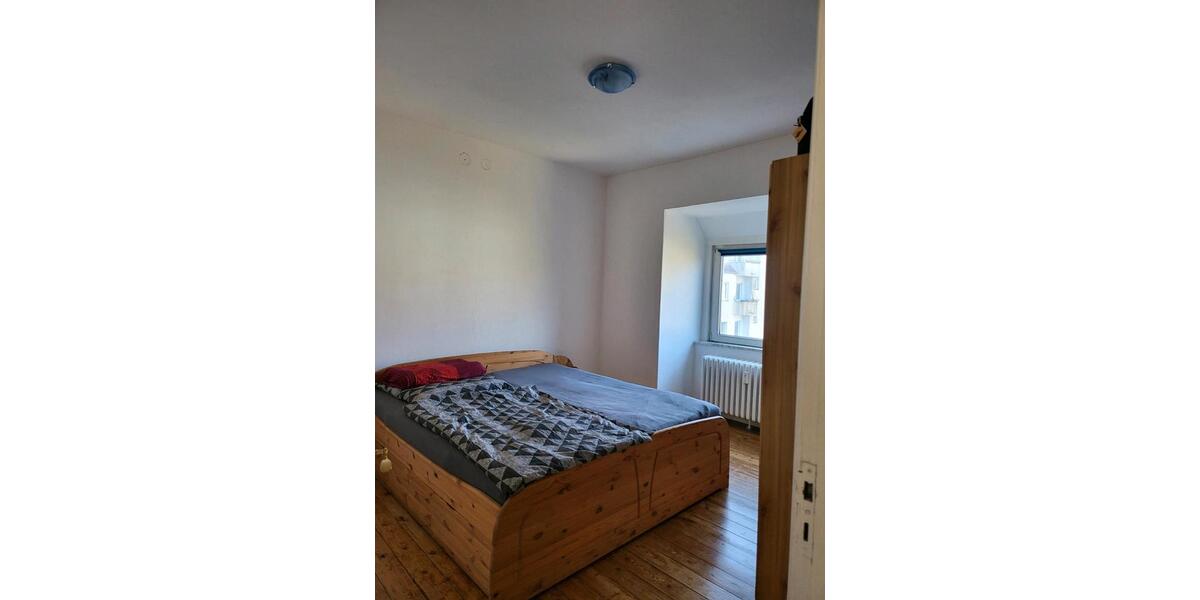 Dachgeschoßwohnung Flensburg - 3 Zimmer, 64 m&sup2;, 640&euro; | Angebot:25810800