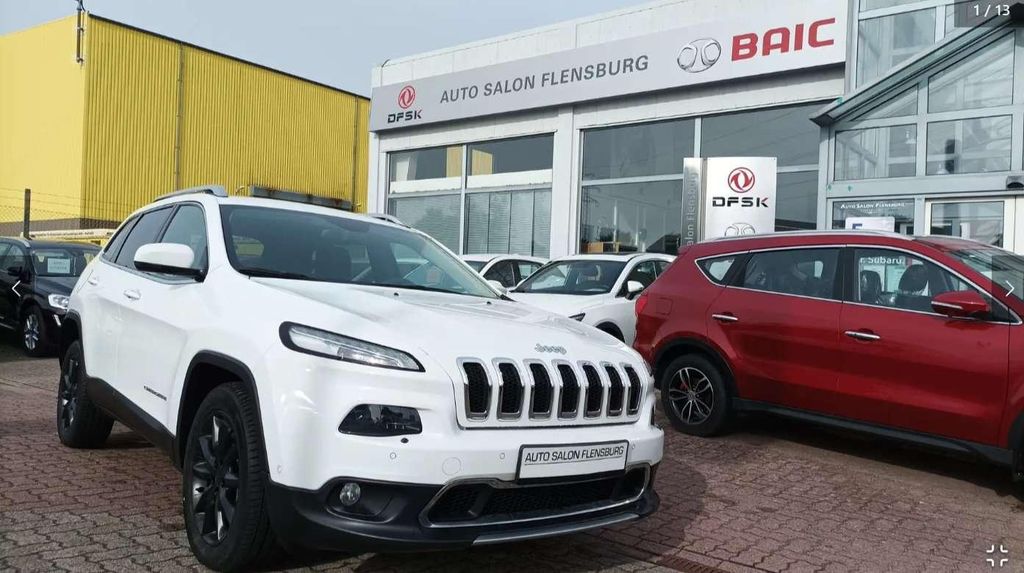 Jeep Cherokee 6.000 km 31.900 &euro; Flensburg 24941